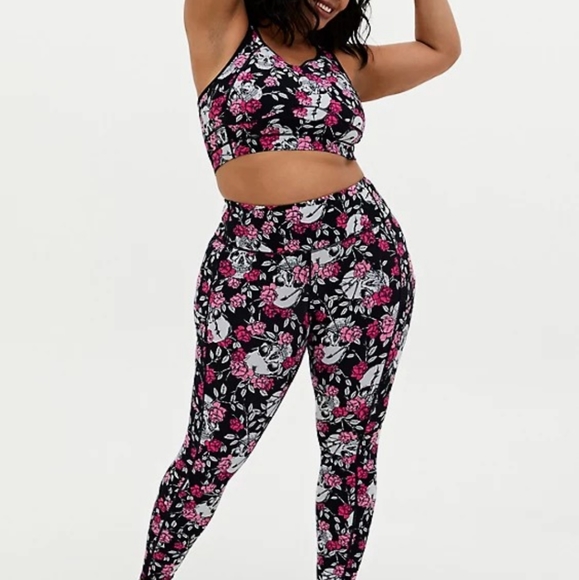torrid Other - 🔥TORRID Active SET Skulls and Pink Roses Top and Bottoms